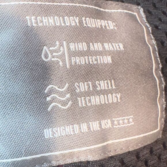 ARIAT Tek Softshell Fleece Lined Jacket Full Zip Wind Water Resistant Burgundy M - Picture 13 of 14